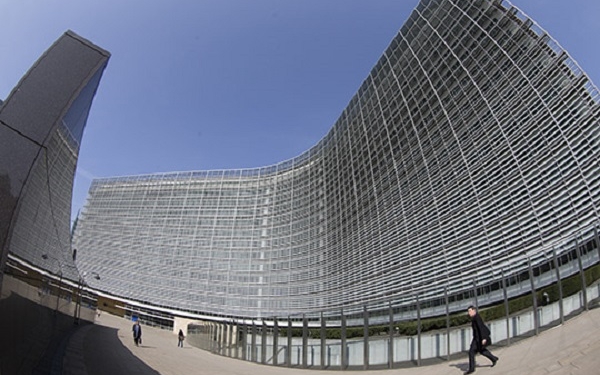 epa05875104 A fisheye lens photograph of the European Commission headquarters building, Berlaymont, in the European district, in Brussels, Belgium 28 March 2017.  EPA/OLIVIER HOSLET