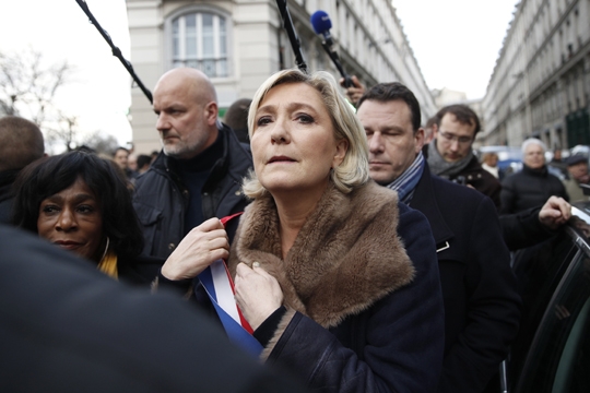 epa06634742 'Front National' (FN) party president Marine Le Pen (C) attends a silent march of a huge crowd in Paris, France, 28 March 2018, in commemoration of Mireille Knoll, an 85-year-old Jewish woman who was murdered in her home in what police believe was an anti-Semitic attack. The autopsy reportedly revealed that the Holocaust-survivor had been stabbed several times before a fire was set to her apartment. Two suspects have been put in custody and may face possible charges for premeditated murder of a vulnerable person for anti-Semitic motives.  EPA-EFE/YOAN VALAT