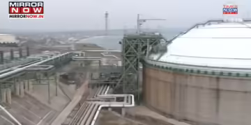 Фото:Скринчот од видео на MIRROR NOW