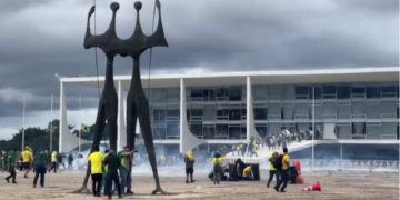 Фото: Скриншот од видео од протестите во Бразилиа/ BBC