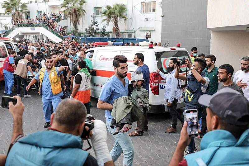 Групи за медицинска помош  најавија  повлекување од централната болница во Газа поради израелската воена активност