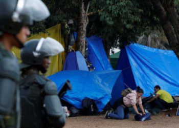 Фото: Полицијата ги растура десничарските кампови во Бразил/ BBC