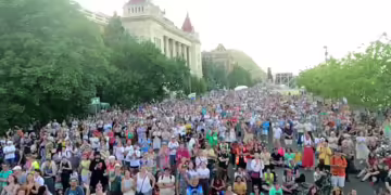 Фото: Скриншот од видео на Фејсбук страната на Budapest pride
