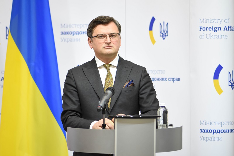 Украинското МНР со соопштение за синоќешното масовно руско гранатирање на Украина