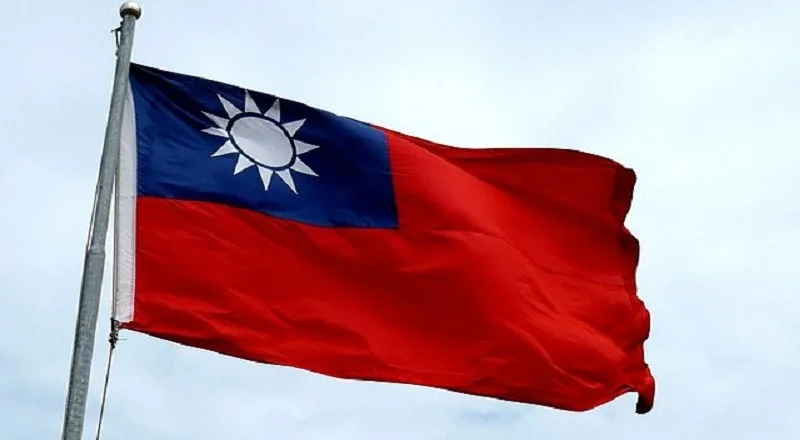 Тајван: 24 кинески воени авиони регистрирани во близина на островот
