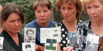 Фото: Погребот во Москва минатата недела на рускиот наредник убиен во Украина/ GETTY IMAGES