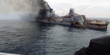 Гордоста на руската воена морнарица „Москва“ потона.