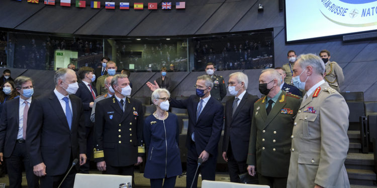 Left to right: NATO Deputy Secretary General Mircea Geoană; Admiral Rob Bauer (Chair NATO Military Committee); Wendy R. Sherman (US Deputy Secretary of State); NATO Secretary General Jens Stoltenberg); Alexander Grushko (Deputy Minister of Foreign Affairs, Russian Federation); Alexander Fomin (Deputy Minister of Defence, Russian Federation); photo source: NATO