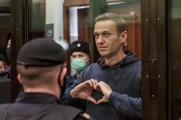 Навални: Секое утро затворската управа ја пушта руската химна и ултранационалистичка песна