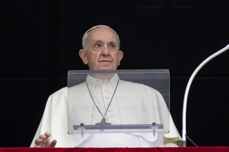 Папа Франциск: Самата војна е злосторство против човештвото
