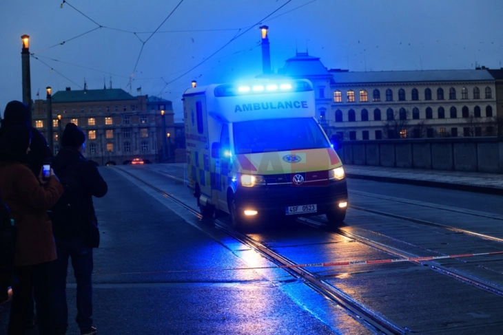 Чешки медиуми: Во пукањето во Прага најмалку 11 мртви и над 20 повредени