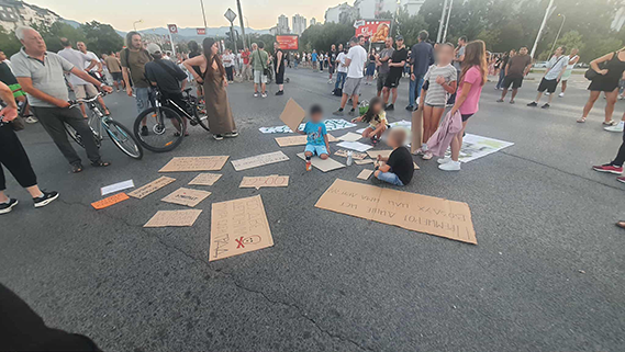 Протест на граѓани во Аеродром заради загадување од Вардариште и Дрисла. Фото: ЦИВИЛ/Д.Мишев