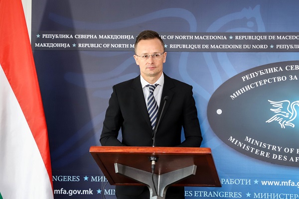 Сијарто: Унгарија не може да му даде поддршка на Руте за нов генерален секретар на НАТО