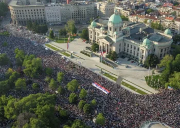 Протести „Србија против насилството“ на српските опозициски партии како реакција на двете масовни престрелки, во Белград, 3 јуни 2023 година. REUTERS/N1