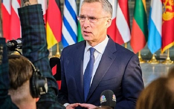 Doorstep statement by NATO Secretary General Jens Stoltenberg at the start of the extraordinary Summit of NATO Heads of State and Government / Photo: EFE/EPA