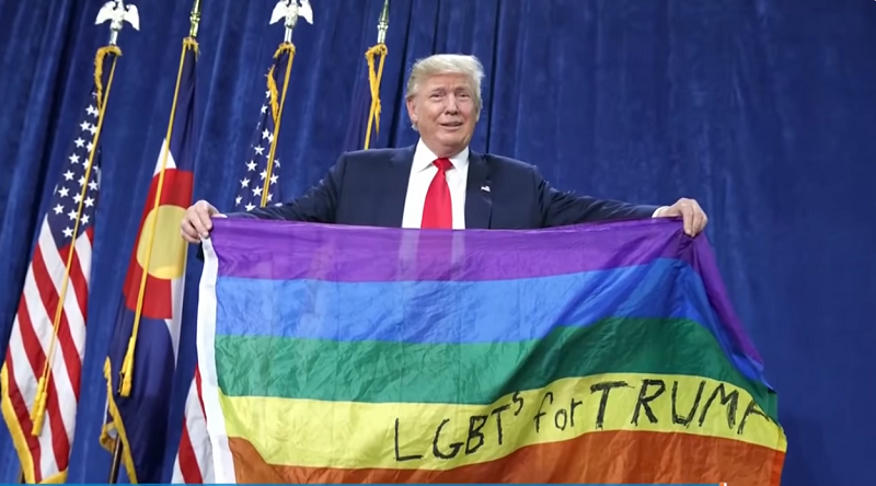 Трамп “им намигнува” на ЛГБТК гласачите
