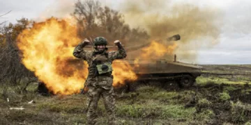 BAKHMUT, UKRAINE - OCTOBER 28: Howitzers of the 53rd Mechanized Brigade fire towards Russian points in Bakhmut, Donetsk Oblast, Ukraine on October 28, 2022 as conflicts continue in the Russian-Ukrainian war. ( Metin Aktaş - Anadolu Agency )