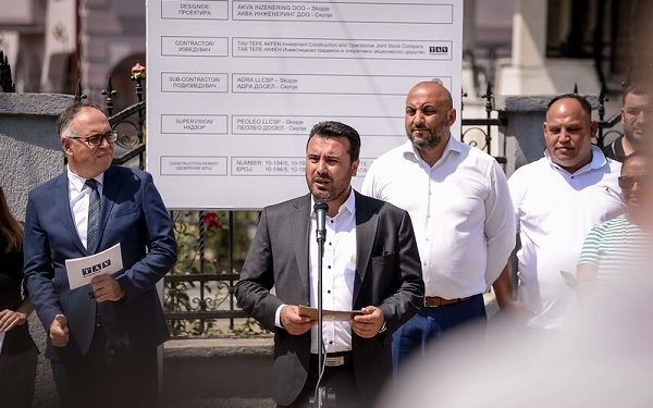 Премиерот Заев одговара на новинарски прашања при постатат на Шуто Оризари, извор: фото-сервис на Владата на Северна Македонија