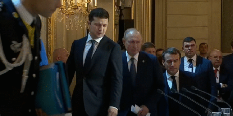 Последната и единствена средба меѓу Зеленски и Путин во Париз во декември 2019 година. Фото: Скриншот од видео на kremlin YouTube каналот