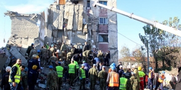 epa08026489 Rescue teams search for survivors in the rubble of a building after an earthquake hit Durres, Albania, 26 November 2019. Albania was hit by a 6.4 magnitude earthquake on 26 November 2019, the strongest recorded in decades.  EPA-EFE/Malton Dibra