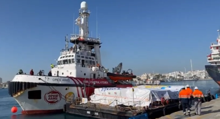 Шпански брод со хуманитарна помош стигна до брегот на Газа