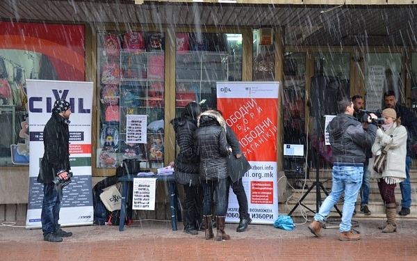 ЦИВИЛ, активизам во зимски услови, на улица во Штип, 11 јануари 2016