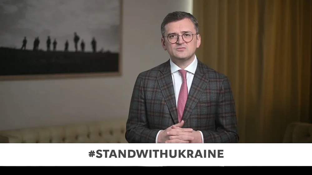 (ВИДЕО) Министерот за надворешни работи на Украина, Дмитро Кулеба, го брифираше светскиот печат за безбедноста, помошта и дипломатските напори среде тековната војна