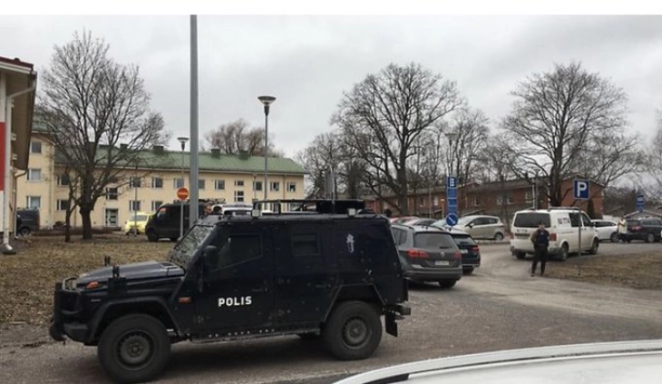 Најмалку три деца ранети во пукањето во училиштето во Финска