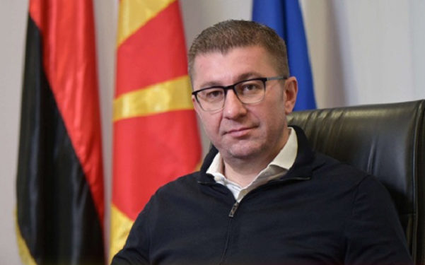 Старо-новиот претседател на ВМРО-ДПМНЕ, единствен кандидат на внатрепартиските избори, Христијан Мицкоски