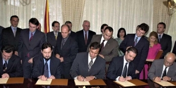 Потпишување на Охридскиот рамковен договор, 13 август 2001 година
