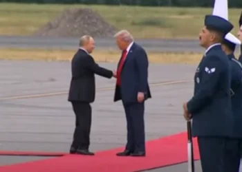 Трамп и Путин во Алјаска. Фото: Скриншот