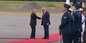 Трамп и Путин во Алјаска. Фото: Скриншот