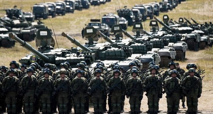 Парада на Руската армија за време на вежбите блиску до границите со Монголија и Кина, 13 септември 2018 година (извор: „Киев пост“, фото: АФП)