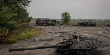 Destroyed Russian tanks and military vehicles lie on the outskirts of the recently recaptured town of Balakliya, Ukraine, on Thursday, Sept. 15, 2022. (Nicole Tung/The New York Times)