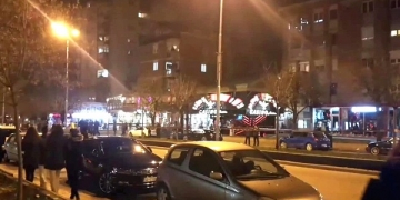 Фотографија од местото на инцидентот, а отспротива се гледа казиното Алајдин, каде што започнал конфликтот.