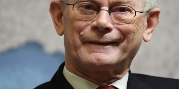 epa05807921 Herman Van Rompuy, the former President of the European Council, delivers a speech at the Chatham House, The Royal Institute of International Affairs, in London, Britain, 22 February 2017. Van Rompuy delivered a speech on the so-called 'Brexit' negotiations and Britain's relationship with the European Union (EU).  EPA/ANDY RAIN