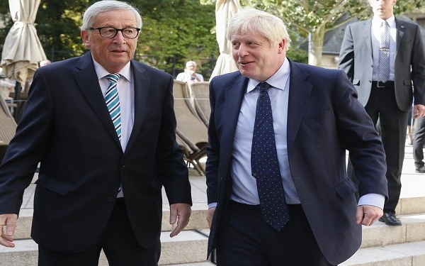 epa07846297 Acting European Commission President Jean-Claude Juncker (L) welcomes British Prime Minister Boris Johnson (R) for a meeting in Luxembourg, 16 September 2019. British Prime Minister Boris Johnson is on a one-day visit in Luxembourg to discuss the United Kingdom leaving the European Union, dubbed Brexit.  EPA-EFE/JULIEN WARNAND