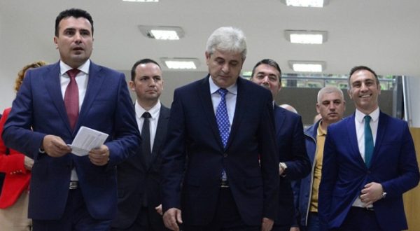 Заев и Ахмети, август 2020 година, во пресрет на соопштувањето на кабинетот на новата влада