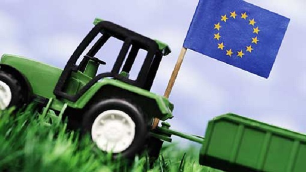 ЕУ ги принудува тешките товарни возила и автобусите да ги намалат емисиите на CO2